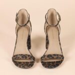 Amazon Essentials Women's High Heel Nola - Image 4