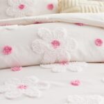 VIVILINEN Twin Comforter Set for Girls 2 Pieces Twin Size Pink Floral Bedding Set Cute Comforter with Tufted Daisies Flowers, Lightweight Bed Set for Kids Teen Girls Women - Image 5