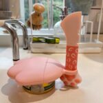 SJANE 4 Pcs Cat Food Can Spoon & Can Covers | Cute Paw Silicone Pet Food Opener Spatula & Lids | Stainless Steel Wet Food Spoon for Cats and Dogs(Pink) - Image 4