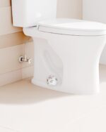 FKOG Ceramic Cat Toilet Bolt Caps, White Cat Toilet Floor Bolt Covers, Toilet Replacement Parts Decorative Bathroom Accessory (Cat) - Image 3