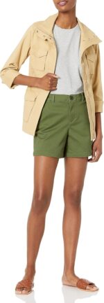 Amazon Essentials Women's Mid-Rise Slim-Fit 5 Inch Inseam Khaki Shorts (Available in Straight and Curvy Fits) - Image 5
