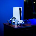 Razer Wolverine V2 Pro Wireless Gaming Controller for PlayStation 5 / PS5 PC: HyperSpeed Wireless - Mecha-Tactile Action Buttons - 8-Way Microswitch D-Pad - 6 Remappable Buttons - Chroma RGB - White - Image 10