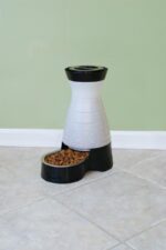 PetSafe Healthy Pet Food Station - Automatic Indoor Gravity Cat & Dog Feeder - Space-Saving Self Feeder - Easy to Clean - Medium - Up to 4 lb Kibble Capacity - Image 3