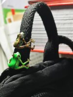 CRIZAN 2Pcs Women Men Frog Themed Adjustable Rings Green and Brown - Image 4