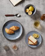 Famiware Dinnerware Sets for 8, Ocean Round 24-Piece Kitchen Plates and Bowls Sets, Reactive Glaze, Microwave and Dishwasher Safe, Scratch Resistant, Blue - Image 4