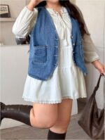 OYOANGLE Women's Plus Size Sleeveless Button Down Jean Jacket V Neck Denim Vest with Dual Pockets - Image 4