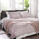 Luxury Velvet Queen Quilt Set, Ultra Soft Lightweight Velvet Comforter Set, Oversized Bedspread Coverlet with 2 Shams Diamond Pattern, for All Season (Charcoal Pink) - Image 2