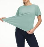THE GYM PEOPLE Women's Short Sleeve Workout Shirts Breathable Yoga T-Shirts with Side Slits Athletic Tee Tops - Image 4