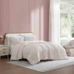 Betsey Johnson - Twin Comforter Set, Reversible & Buttery-Soft Faux Fur Bedding w/Matching Pillowcase, Medium Weight for Year Round Use, 2 Piece Bed Sets (Betsey's Leopard Beige) - Image 3
