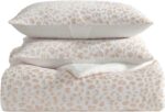Betsey Johnson - Twin Comforter Set, Reversible & Buttery-Soft Faux Fur Bedding w/Matching Pillowcase, Medium Weight for Year Round Use, 2 Piece Bed Sets (Betsey's Leopard Beige) - Image 8