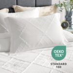 Amélie Home Twin Comforter Set, 2 Piece White Jacquard Bedding Set with 1 Pillow case, Soft Microfiber Diamond Design, Lightweight All-Season for Bedroom & Dorm - Image 5