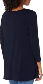 Amazon Essentials Women's 3/4 Sleeve V-Neck Regular Fit Swing T-Shirt (Available in Plus Size), Pack of 2 - Image 5