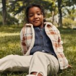 Amazon Essentials x Sofia Grainge Unisex Toddlers and Babies' Cable Knit Fisherman Cardigan Sweater - Image 3