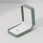 PU Leather Necklace Box Velvet Interior Necklace Gift Box Pendant Case Long Chain Display Storage Case for Wedding Birthday Mother's Day (Green) - Image 4